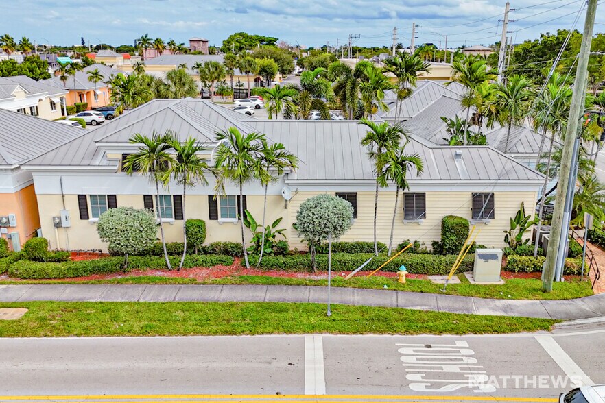 More Photos Of 615 SE 10th St, Deerfield Beach Office For Sale