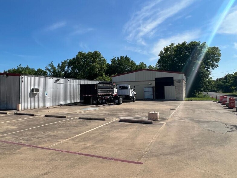 More Photos Of 12720 C F Hawn Fwy, Dallas Auto Repair For Sale