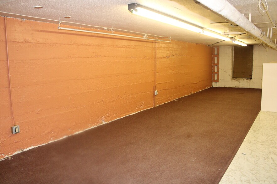 More Photos Of 944 Main St, Evanston Storefront Retail Office For Sale