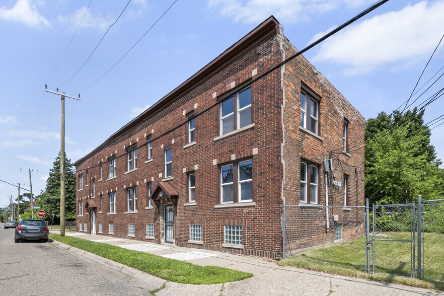 More Photos Of 7430 Alaska St, Detroit Apartments For Sale