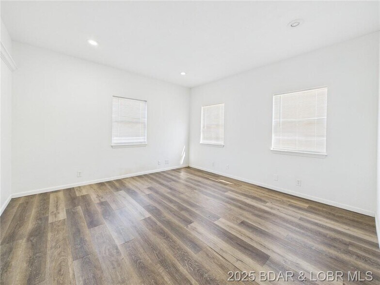 More Photos Of 310 N Main St, Gravois Mills Office Residential For Sale