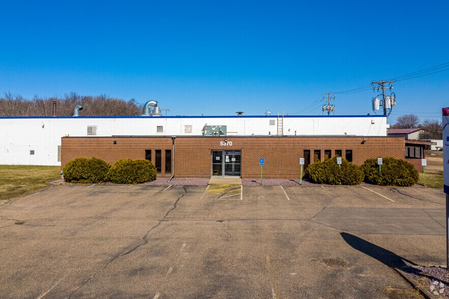 More Photos Of 5370 Highway 12, Maple Plain Manufacturing For Lease