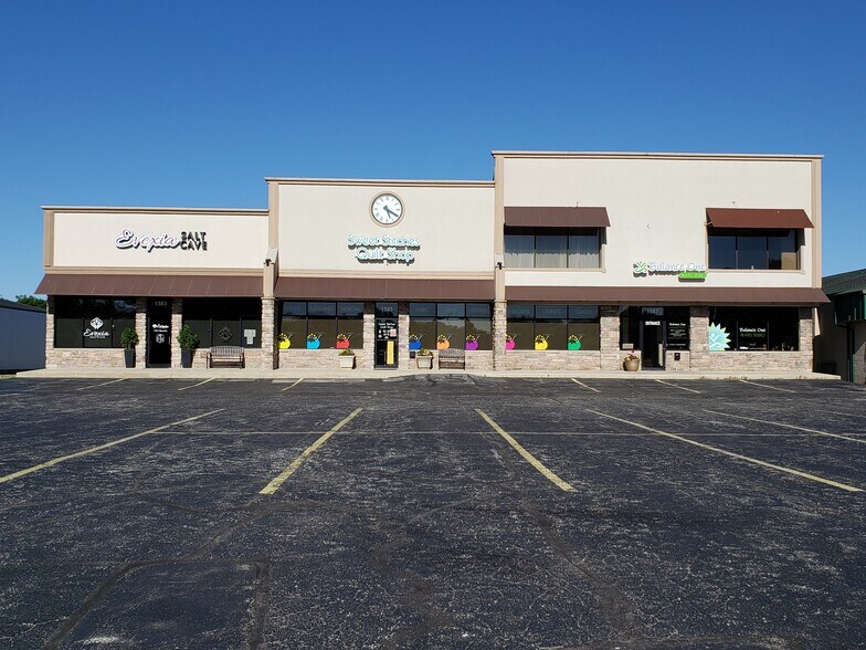 Primary Photo Of 1583-1587 S Calumet Rd, Chesterton Storefront Retail Office For Lease