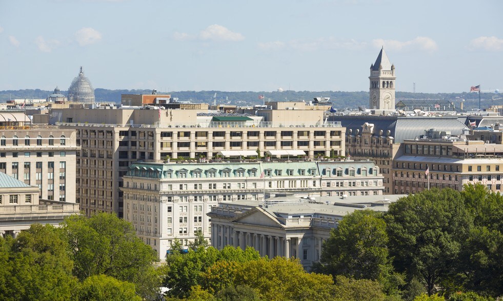 More Photos Of 655 15th St NW, Washington Office For Sale