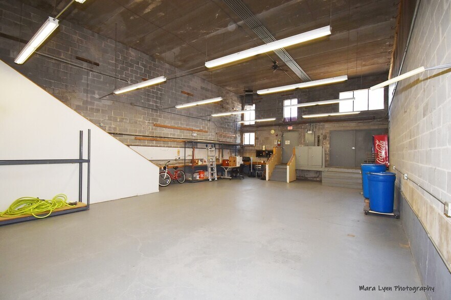 More Photos Of 4740 Main St, Lisle Storefront For Lease