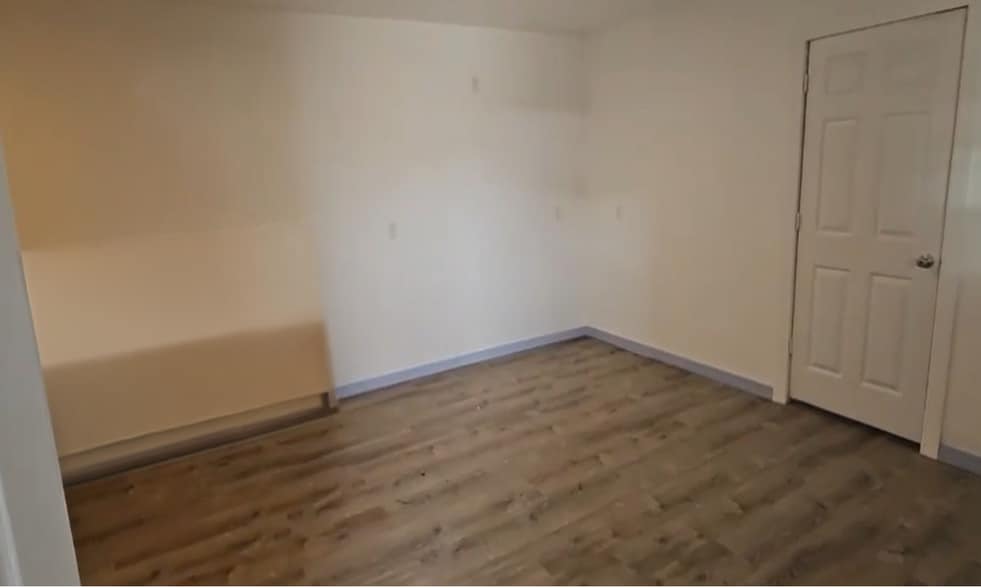 More Photos Of 2705 E Hanna Ave, Tampa Warehouse For Lease