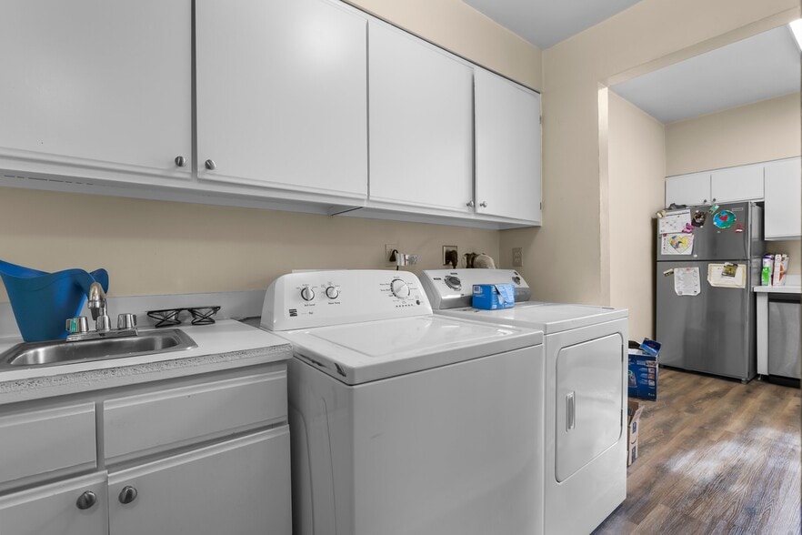 More Photos Of 625 W Princess Anne Rd, Norfolk Apartments For Sale
