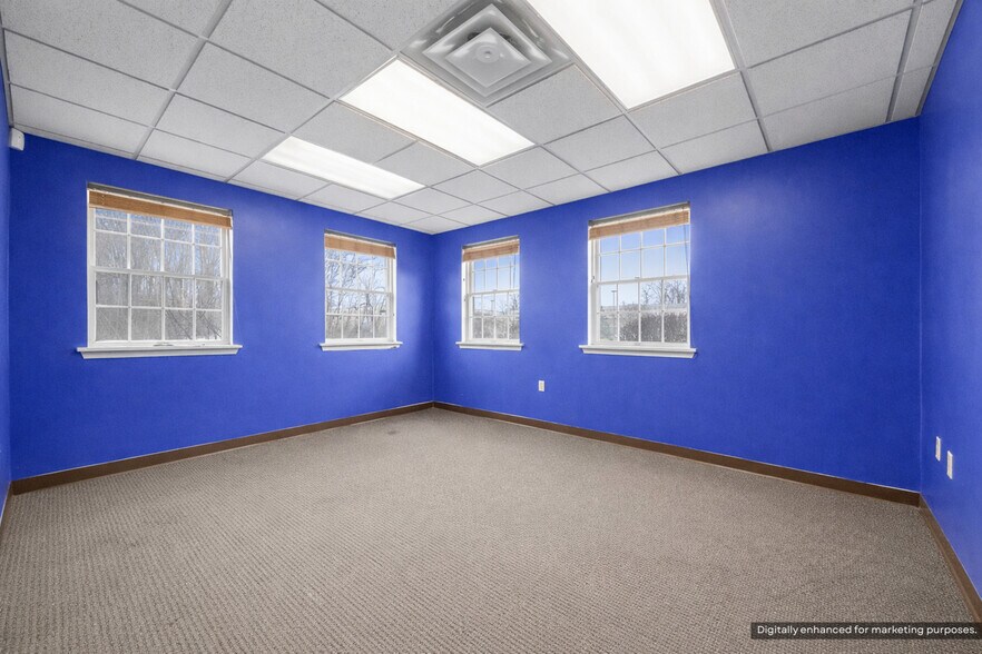 More Photos Of 16172 Imperial Pky, Strongsville Service For Sale