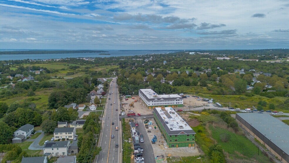 More Photos Of 1747 W Main Rd, Middletown General Retail For Lease