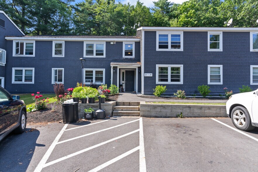 More Photos Of 12 Elm St, Freeport Apartments For Sale