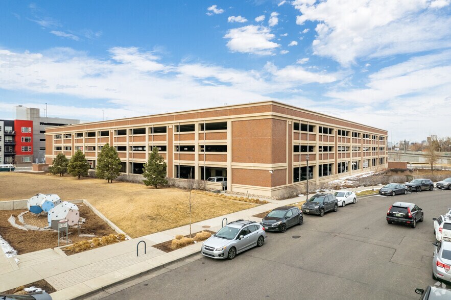 More Photos Of 100 E Tennessee Ave, Denver Parking Garage For Lease