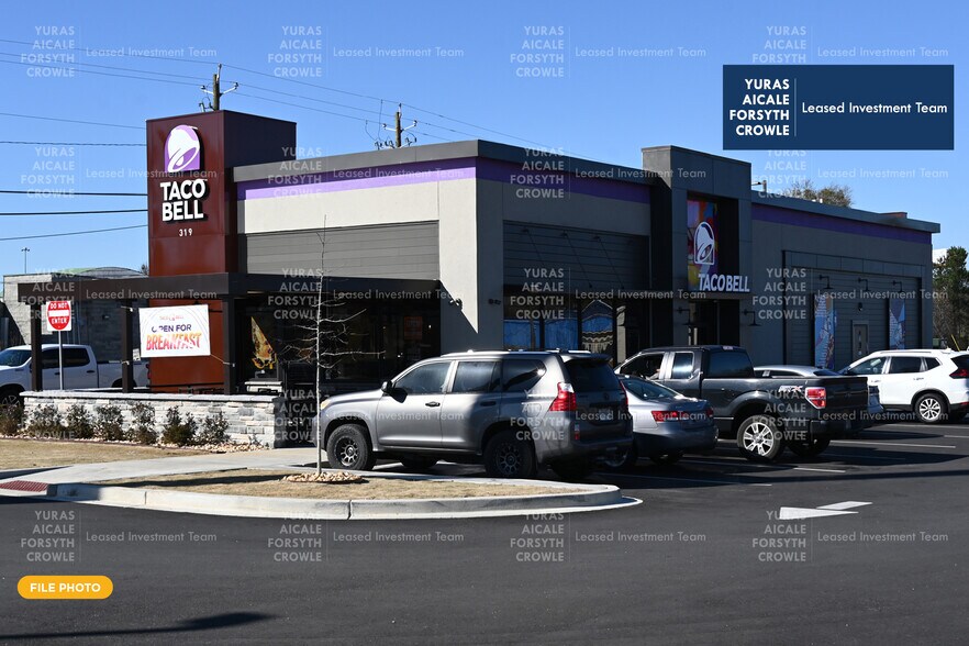 Primary Photo Of 141 Felt Dr, Roebuck Fast Food For Sale