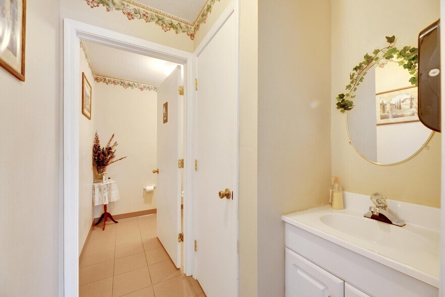 More Photos Of 3001 S Kings Ave, Brandon Religious Facility For Sale