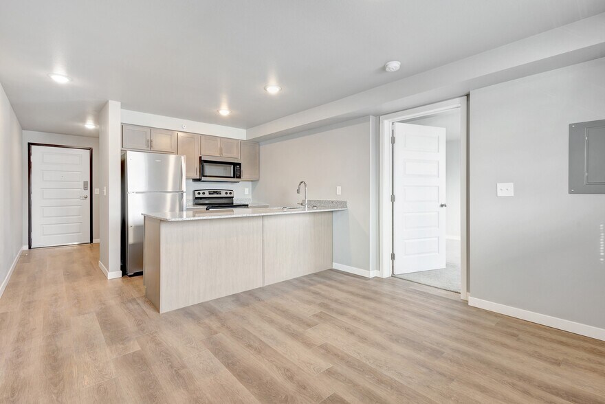 More Photos Of 1525 W Havens Ave, Mitchell Apartments For Lease