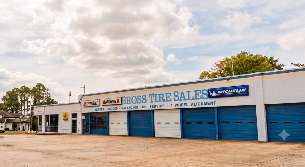 Primary Photo Of 5403 Veterans Pky, Columbus Auto Repair For Sale