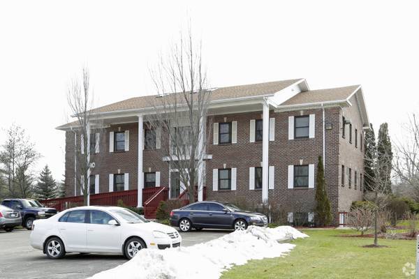 Primary Photo Of 2110 Enterprise St SE, Grand Rapids Office Residential For Lease