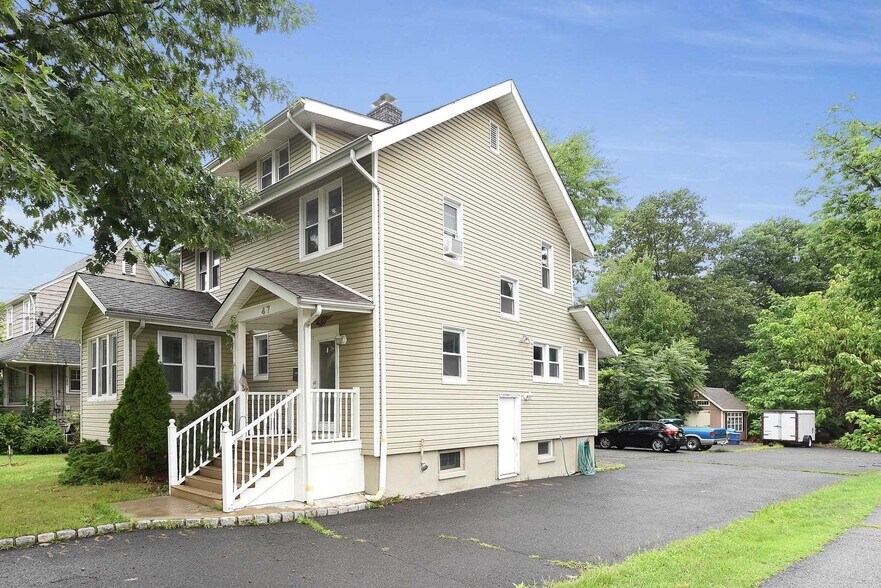 More Photos Of 47 Spring St, Ramsey Medical For Sale