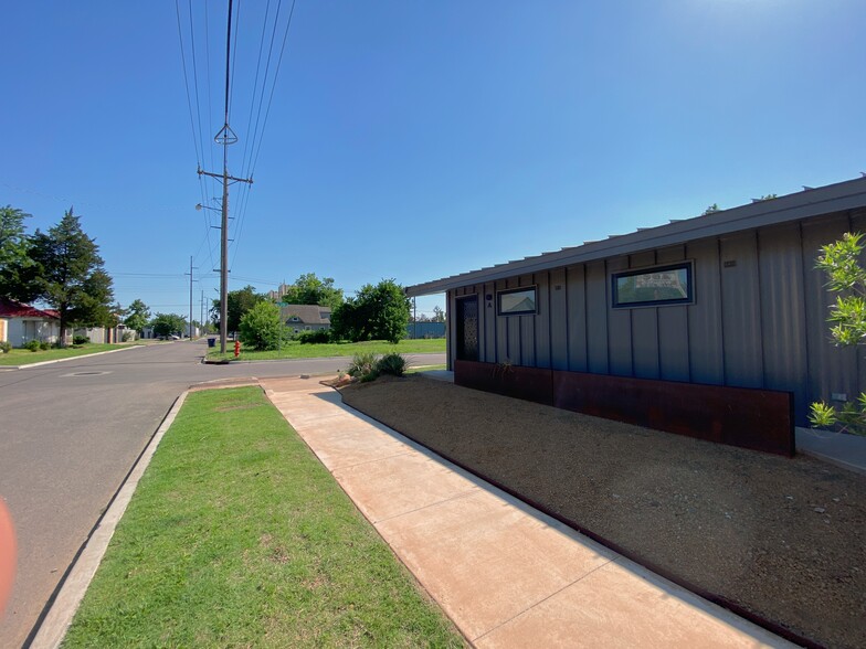 More Photos Of 711 N Douglas Ave, Oklahoma City Apartments For Sale