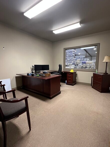More Photos Of 5505 Linwood Dr, Tyler Warehouse For Sale