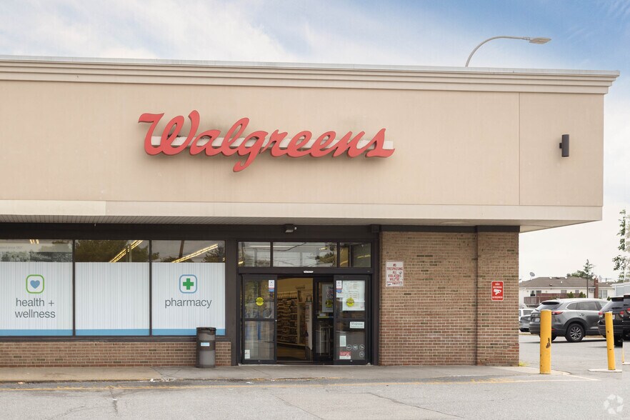 More Photos Of 1397-1415 Hempstead Tpke, Elmont Unknown For Lease