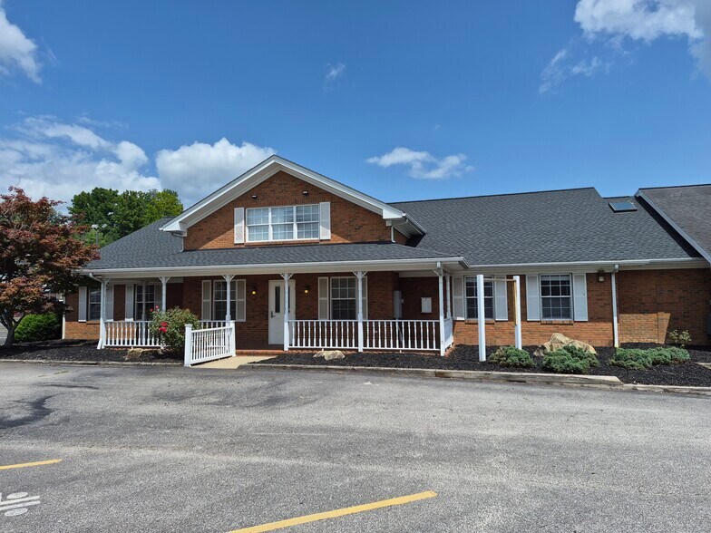 More Photos Of 4 Chateau Grove Ln, Barboursville Medical For Sale