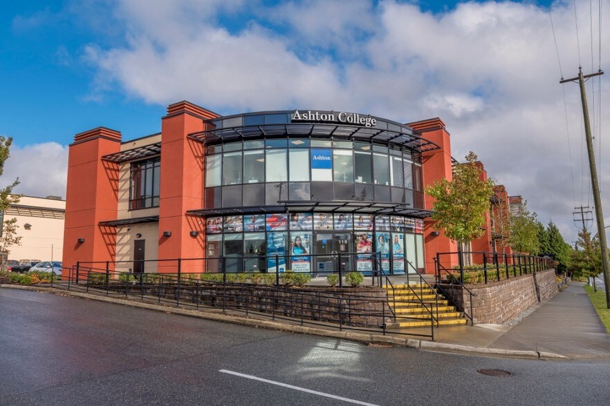 More Photos Of 30475 Cardinal Ave, Abbotsford Office For Sale