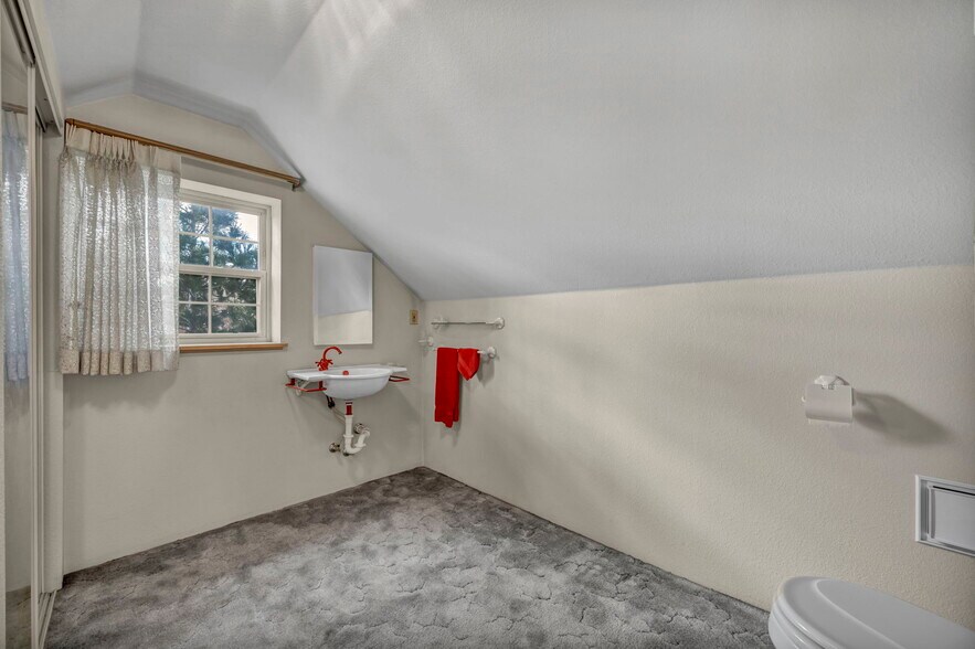 More Photos Of 588 Saint Lawrence Ave, Reno Multifamily For Sale