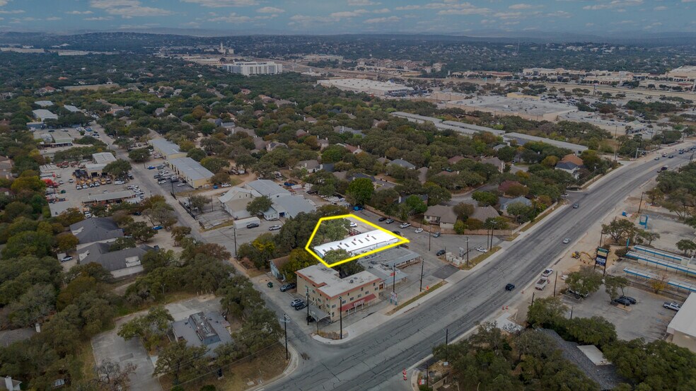 More Photos Of 17645 Blanco Rd, San Antonio General Retail For Sale