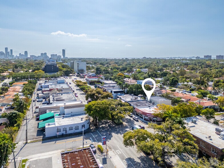 More Photos Of 2292 SW 22nd St, Miami Freestanding For Sale