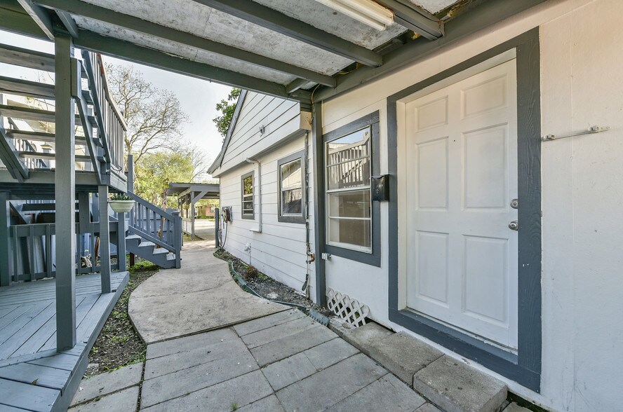 More Photos Of 2745 Wagon Trail Rd, Pearland Auto Repair For Sale