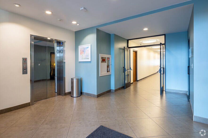 More Photos Of 1950 E 17th St, Santa Ana Office For Lease