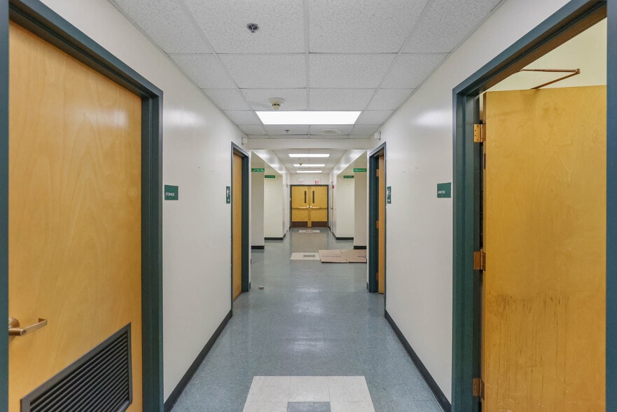 More Photos Of 651 Norwich Rd, Plainfield Schools For Sale