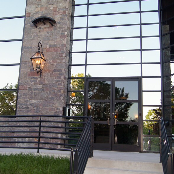 More Photos Of 3859 Battleground Ave, Greensboro Office For Sale