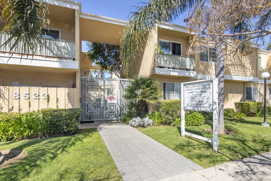 More Photos Of 8523 Etiwanda Ave, Northridge Apartments For Sale