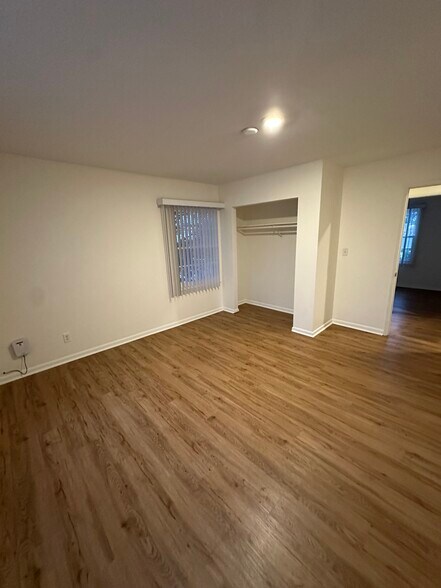 More Photos Of 2816 NE Halsey St, Portland Storefront Retail Residential For Sale