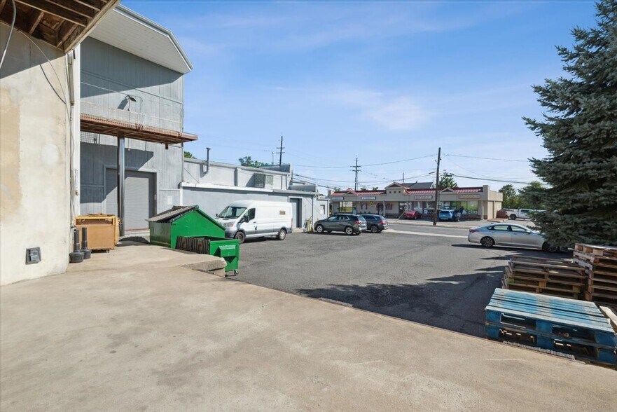 More Photos Of 401 State Route 202, Raritan Freestanding For Sale