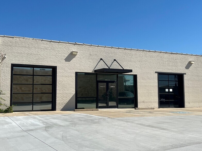More Photos Of 183 Cole St, Dallas Showroom For Lease