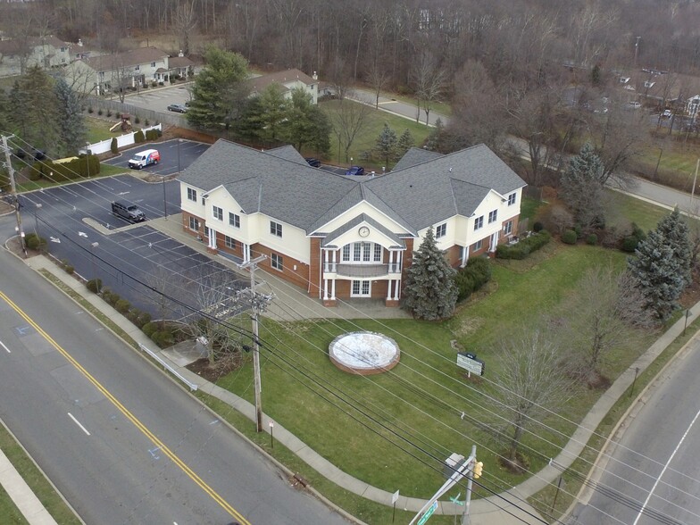 Primary Photo Of 33-35 Green Pond Rd, Rockaway Coworking Space