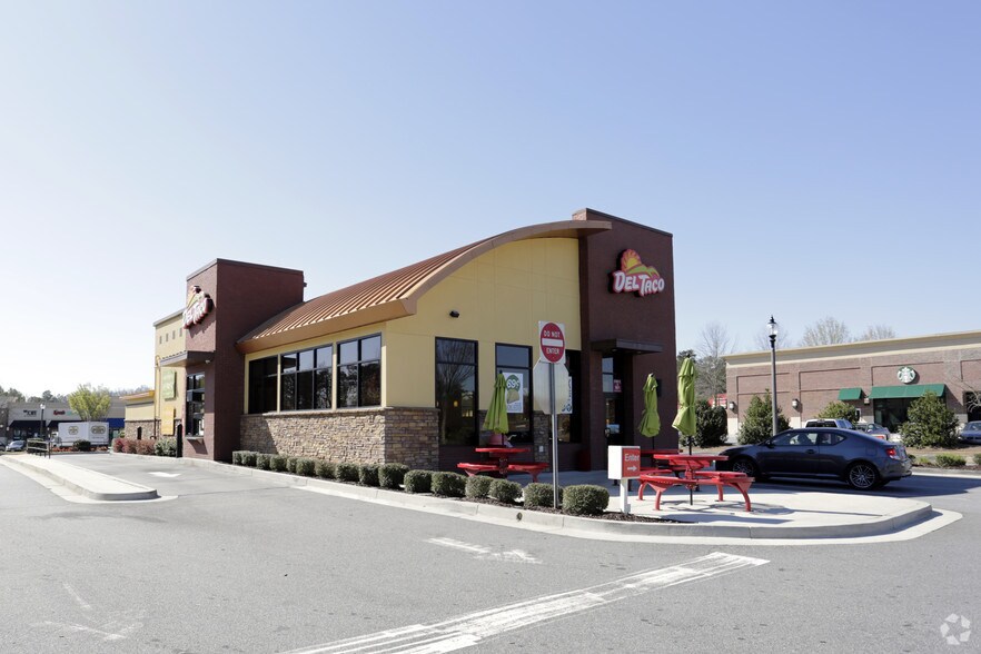 Primary Photo Of 745 Chastain Rd NW, Kennesaw Fast Food For Lease