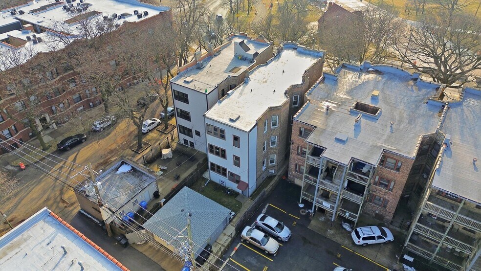 More Photos Of 3136 W Logan Blvd, Chicago Multifamily For Sale