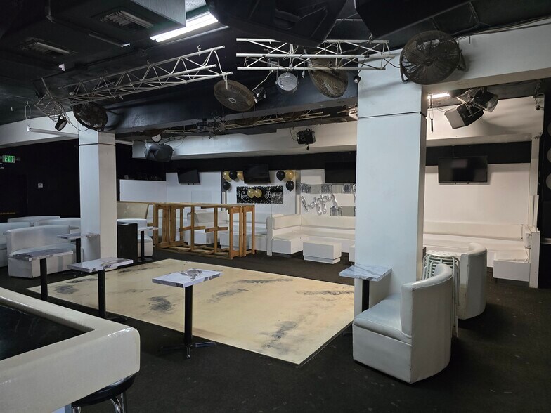 More Photos Of 6045-6051 SW 8th St, Miami Storefront Retail Residential For Lease