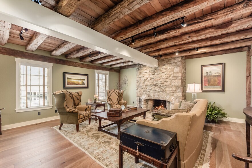 More Photos Of 109 S High St, Dublin Loft Creative Space For Sale