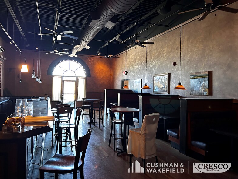 More Photos Of 6200 Enterprise Pky, Solon Freestanding For Lease