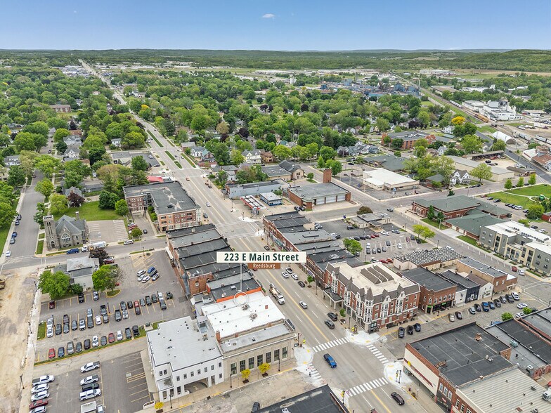 More Photos Of 223 E Main St, Reedsburg Storefront Retail Office For Sale