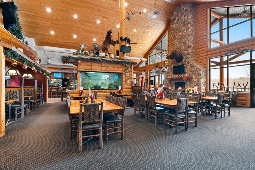 More Photos Of 18398 Waubee Park Ln, Lakewood Hotel For Sale