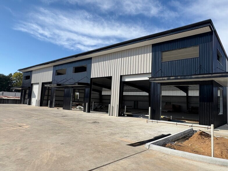 More Photos Of 25366 Richards Rd, Spring Flex For Lease