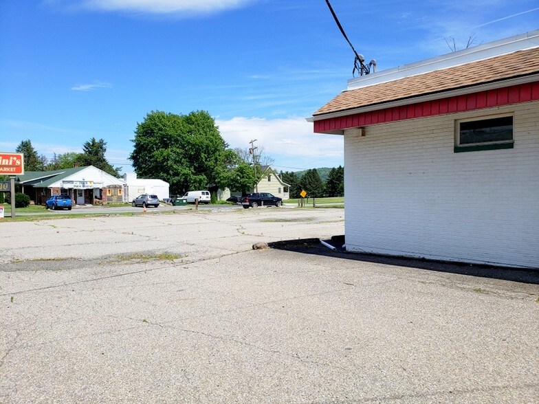 More Photos Of 2477 State Route 57, Stewartsville Storefront Retail Residential For Lease