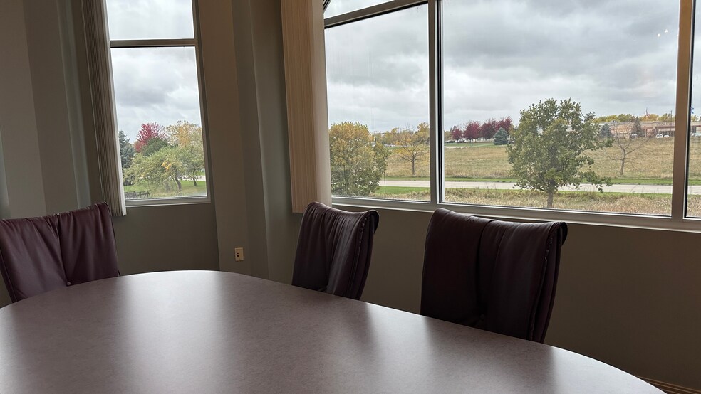 More Photos Of 3051 Progress Way, Kaukauna Coworking Space