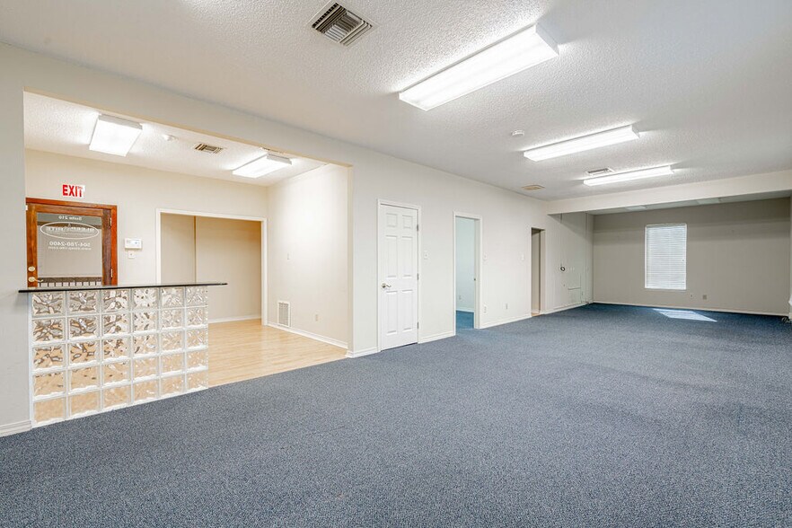 More Photos Of 3329 Florida Ave, Kenner Office For Sale