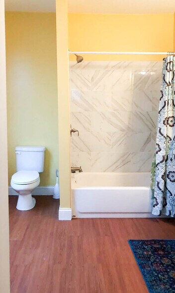 More Photos Of 2510 E Monument St, Baltimore Restaurant For Sale